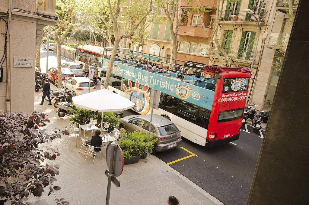 Free Hostels Barcelona Exteriör bild